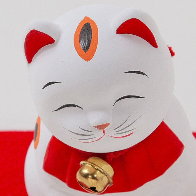 京陶人形 おこしやす猫(毛せん付き)